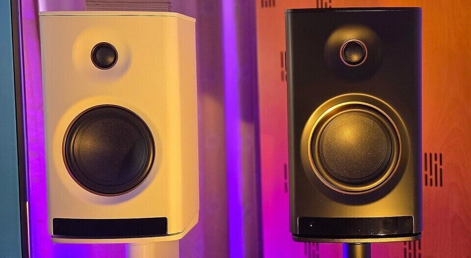 Yamaha выпустит беспроводные Hi-Fi полочники