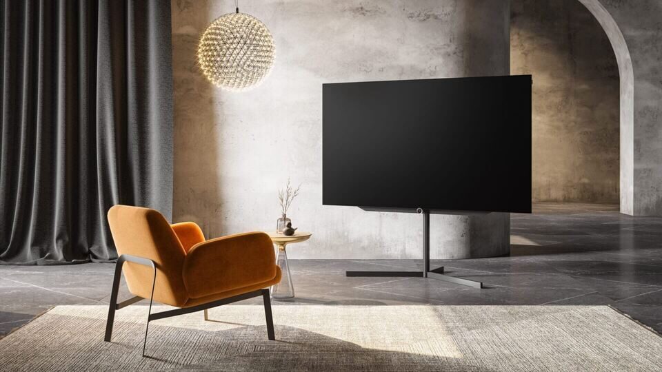 В честь 99-летия Loewe выпустит партию OLED-телевизоров с отделкой золотом