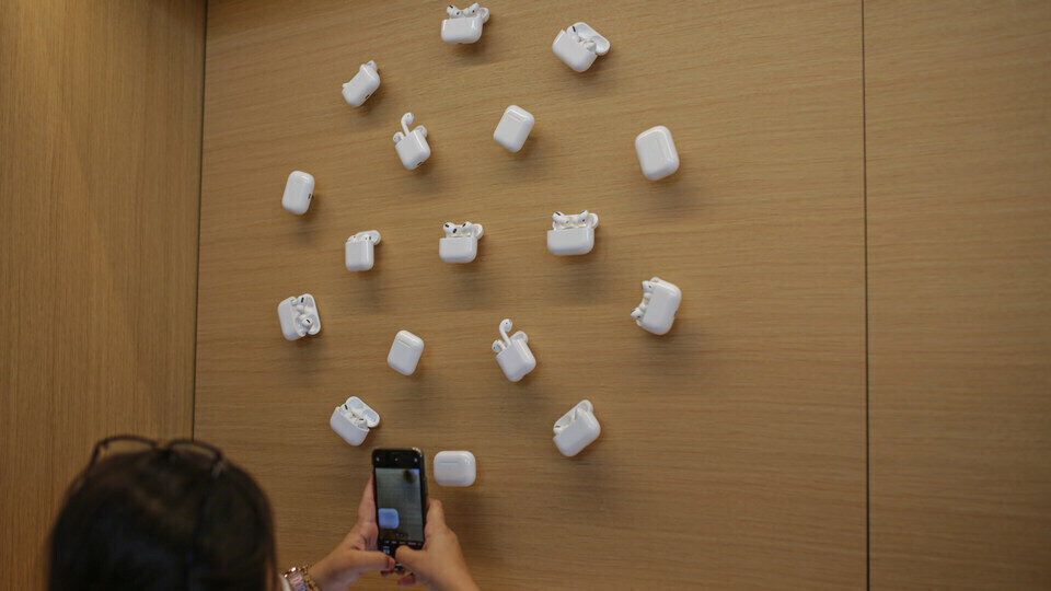 Будущие наушники Apple AirPods: тест слуха, USB-C и медицинские дополнения