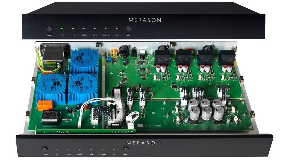 ЦАП Merason Reuss: пара BurrBrown PCM1794A на шестислойной плате