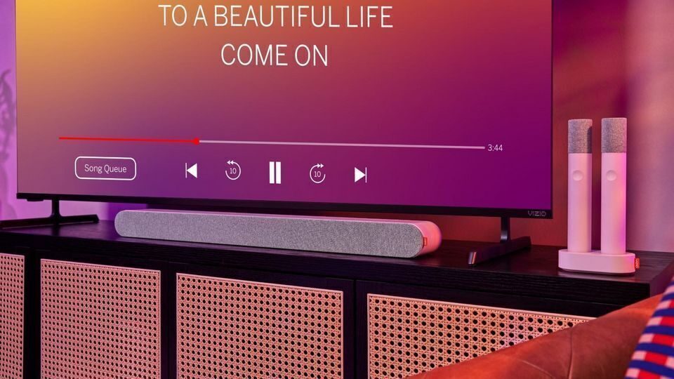 Саундбар Vizio MicMe дополнен зарядной станцией с двумя караоке-микрофонами