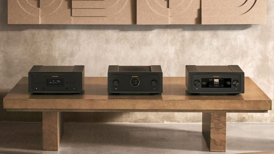 Серия Hi-Fi-компонентов Marantz 10: интегральник, сетевой аудиоплеер и SACD-плеер