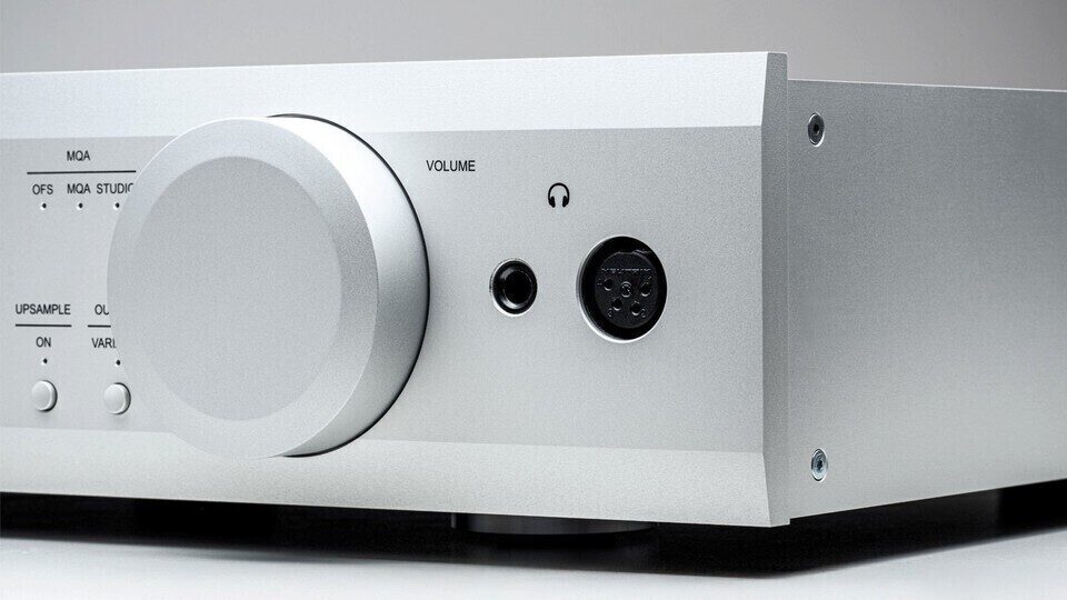 ЦАП Musical Fidelity M8x DAC: чипы ESS плюс мощный усилитель для наушников